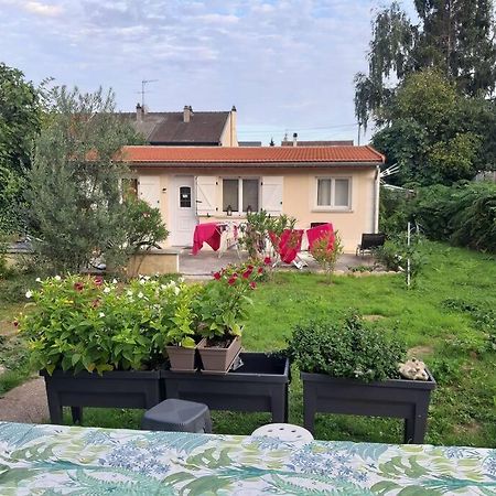 Ferienwohnung Appart T2 Proche Aeroport Roissy Tremblay-en-France Exterior foto