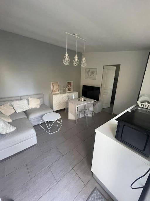 Ferienwohnung Appart T2 Proche Aeroport Roissy Tremblay-en-France Exterior foto